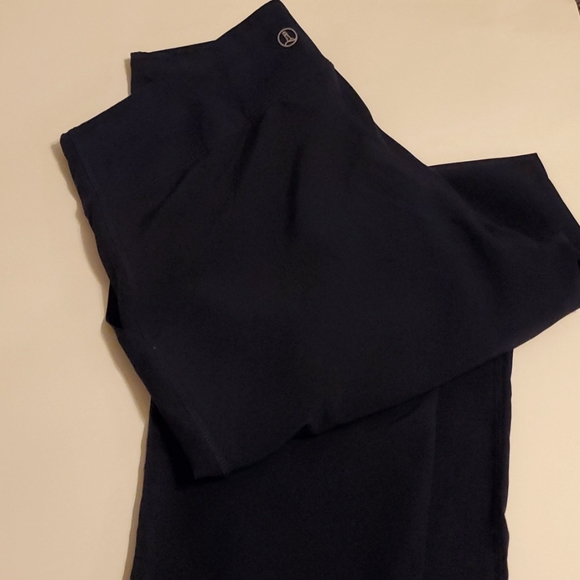 Lands End sport pants size 10 -12  petite Pull On stretch pockets. Active wear. - Picture 3 of 5
